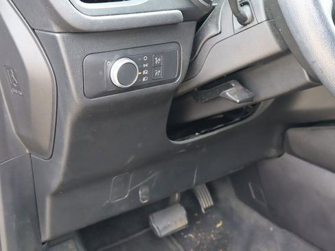 Used 2022 Ford Escape S FWD image 21