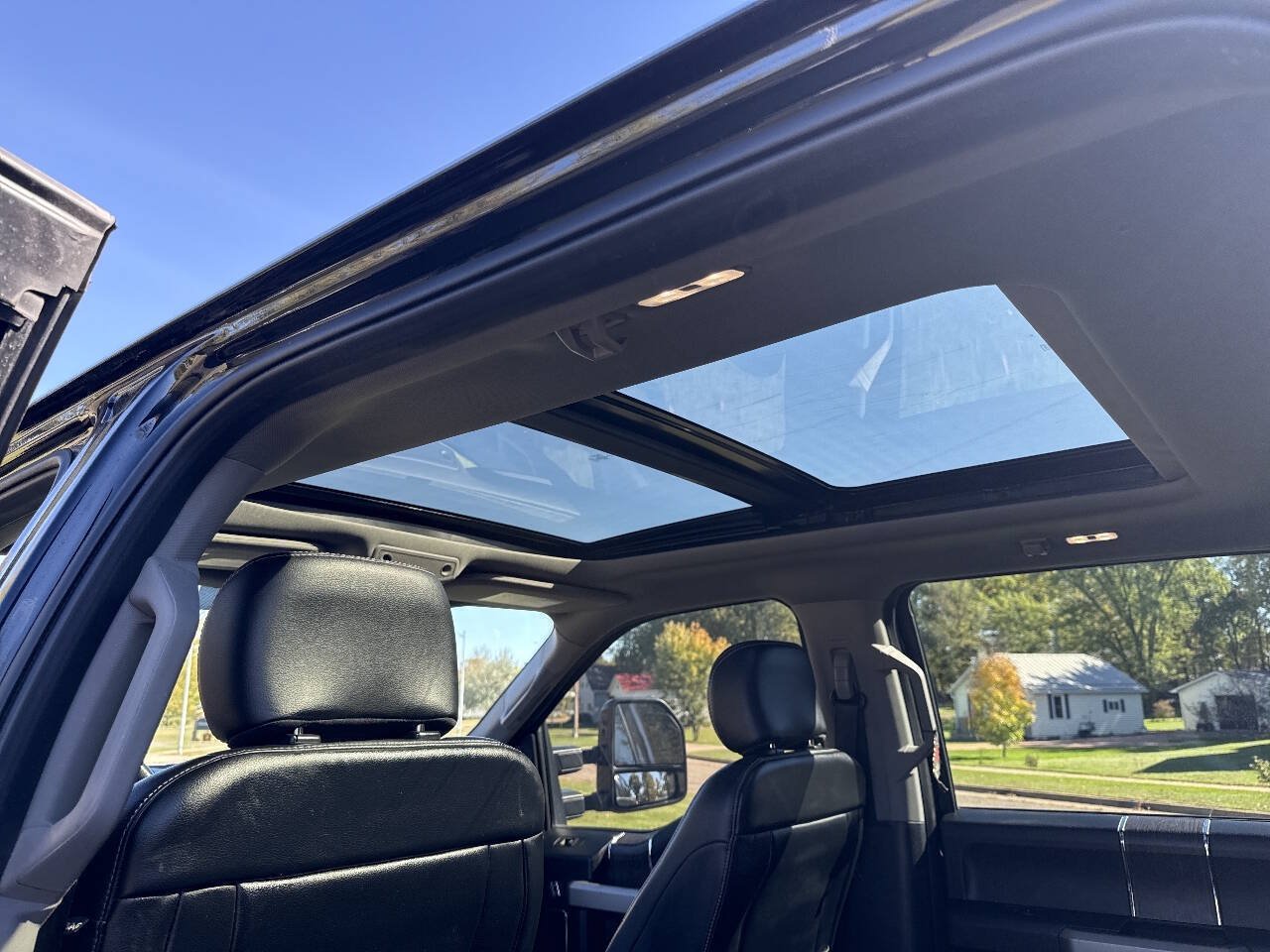 Used 2020 Ford F350 Lariat AWD/4WD image 15