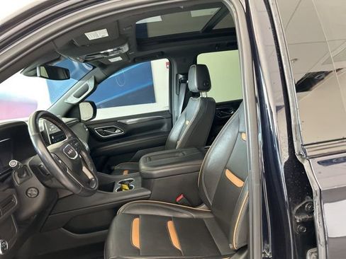 Used 2022 GMC Yukon AT4 AWD/4WD image 15