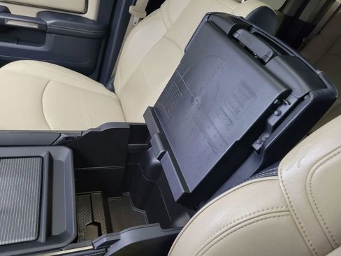 Used 2023 RAM 3500 Limited image 31