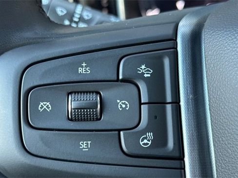 Used 2025 GMC Sierra 1500 Elevation image 37