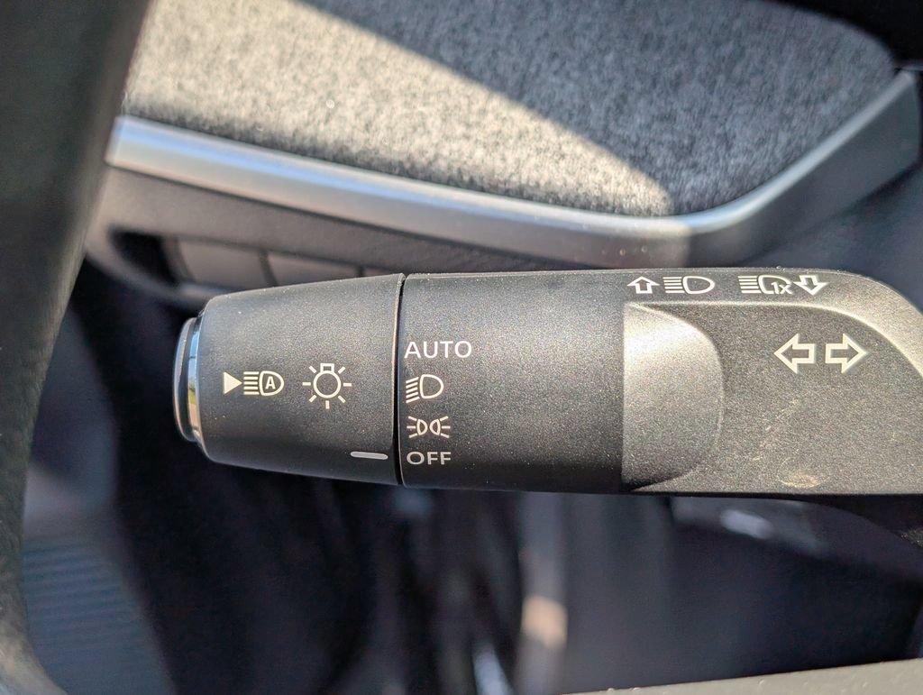 New 2026 Nissan Kicks SV w/ Cold Weather Package FWD image 24
