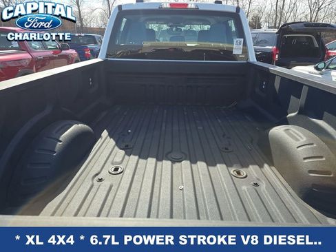 Used 2025 Ford F450 XL w/ XL Chrome Package image 14