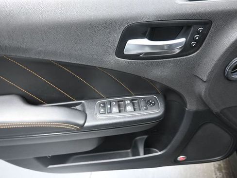 Used 2017 Dodge Charger R/T image 13