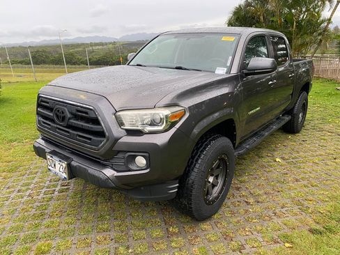 Used 2016 Toyota Tacoma SR5 image 3