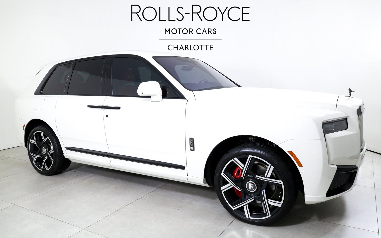 Certified 2025 Rolls-Royce Cullinan Black Badge AWD/4WD image 5