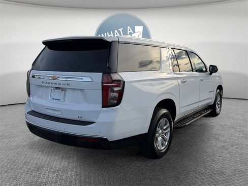 Certified 2024 Chevrolet Suburban LT image 3