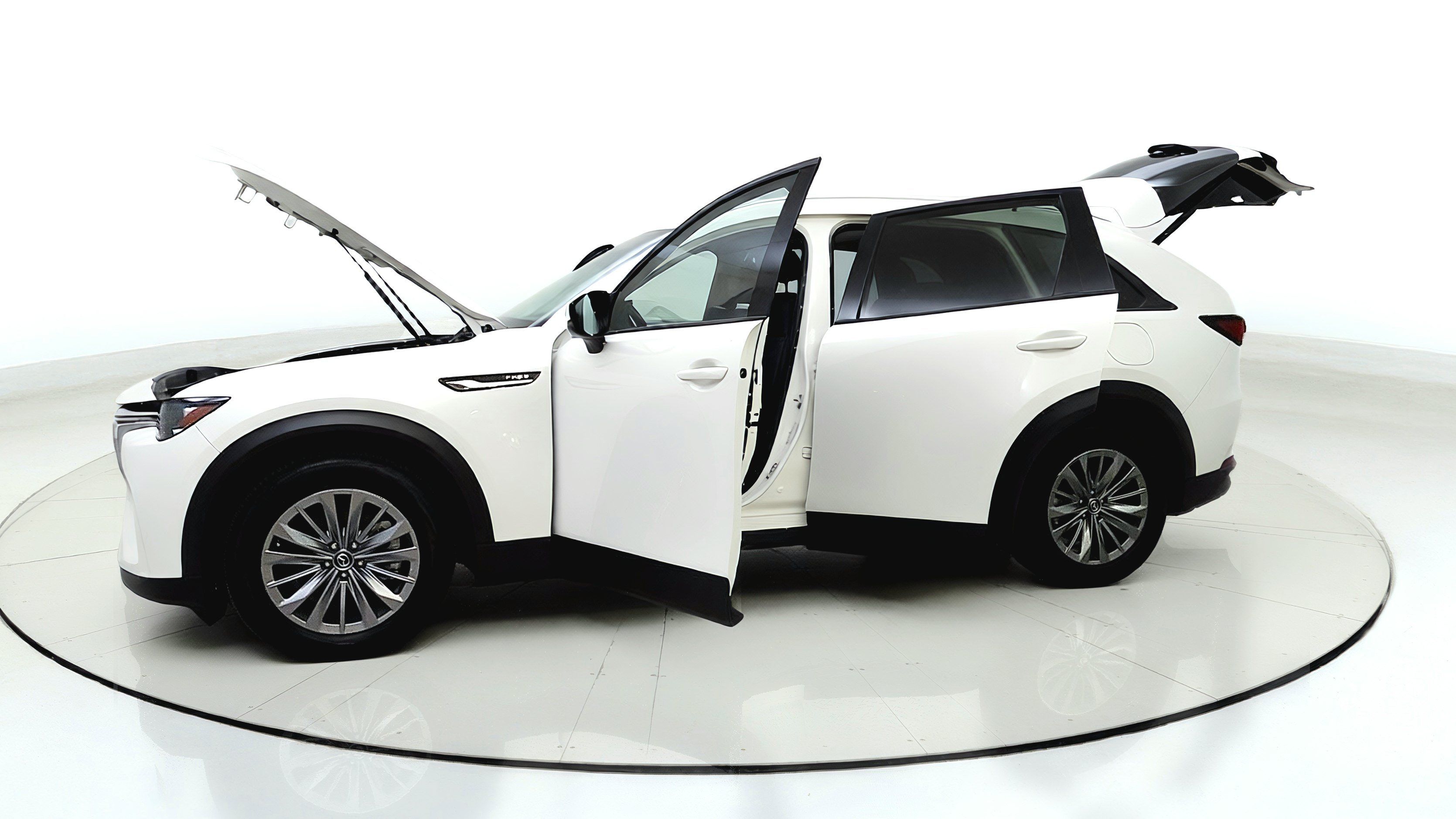 Used 2024 MAZDA CX-90 Plug-In Hybrid w/ Preferred AWD/4WD image 11