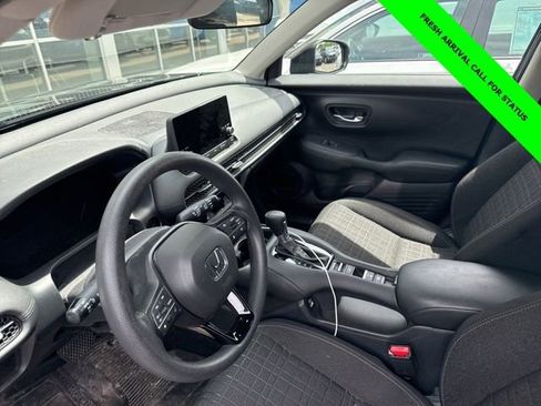 Used 2023 Honda HR-V LX image 12