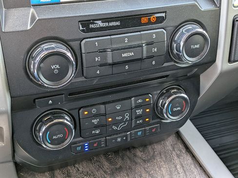 Used 2018 Ford F350 Lariat w/ Lariat Ultimate Package AWD/4WD image 24