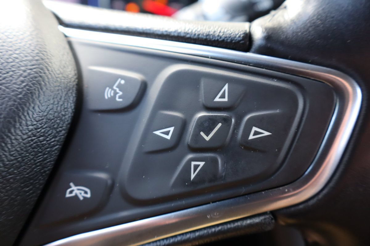 Used 2020 Chevrolet Equinox LT w/ Midnight Edition AWD/4WD image 30