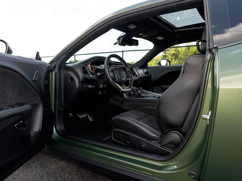 Used 2021 Dodge Challenger SRT Hellcat Redeye RWD image 31