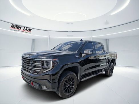 Used 2025 GMC Sierra 1500 AT4 w/ AT4 Premium Package AWD/4WD image 7