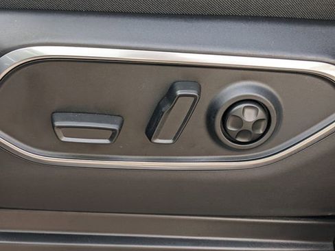 New 2026 Jeep Grand Wagoneer 4WD image 15