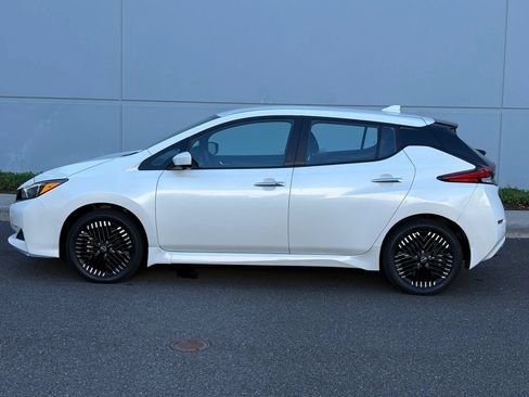 Used 2023 Nissan Leaf SV Plus FWD image 5