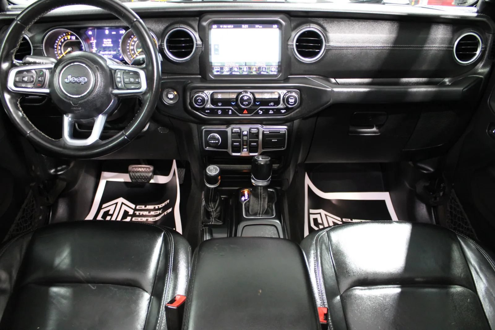 Used 2021 Jeep Gladiator Overland w/ Popular Equipment Package AWD/4WD image 39