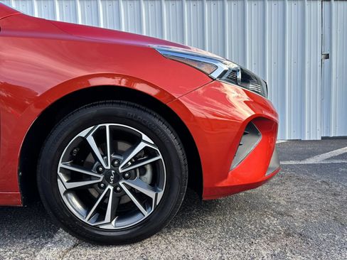 Used 2022 Kia Forte LXS w/ LXS Technology Package FWD image 10