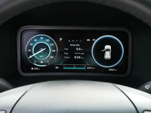 Used 2023 Hyundai Kona Limited image 21