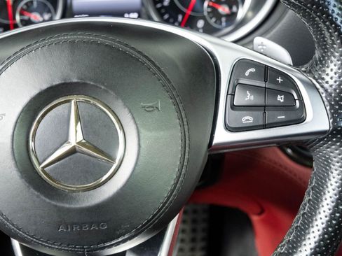Used 2018 Mercedes-Benz SL 550 image 11