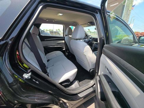 Used 2026 Hyundai Tucson SE FWD image 12