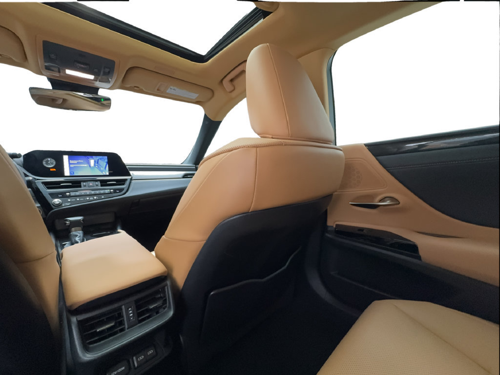 Used 2024 Lexus ES 350 w/ Accessory Package (Z1) FWD image 44