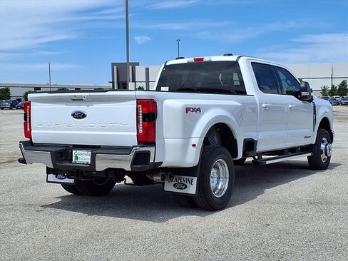 New 2026 Ford F350 XLT w/ XLT Premium Package AWD/4WD image 4