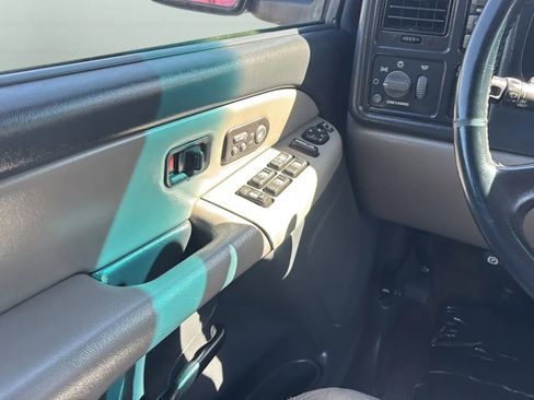 Used 2002 Chevrolet Tahoe Z71 AWD/4WD image 17