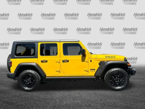 Used 2021 Jeep Wrangler Unlimited Sport AWD/4WD image 3