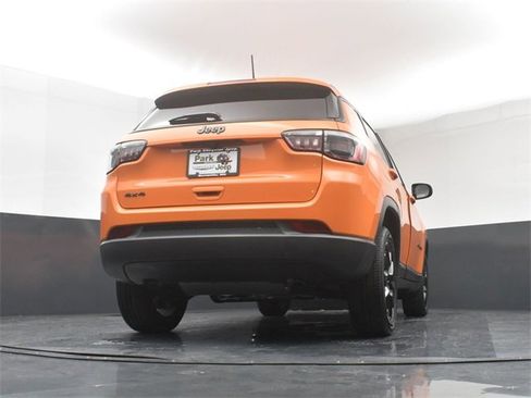 New 2026 Jeep Compass Latitude image 23