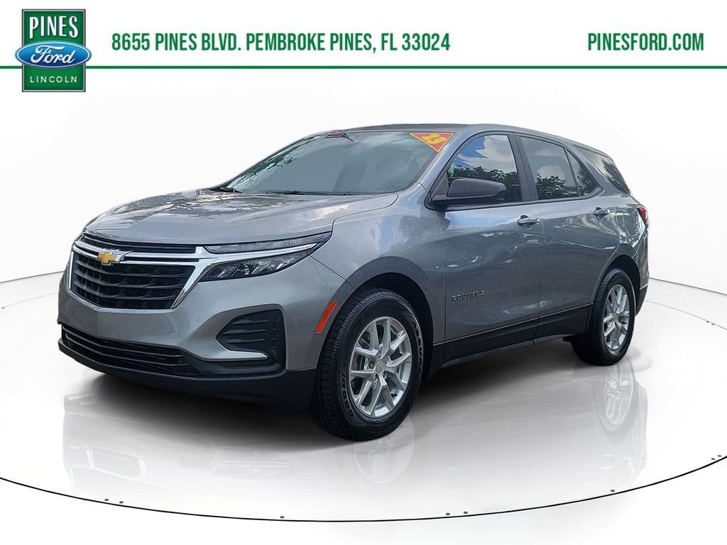 Used 2023 Chevrolet Equinox LS FWD image 1