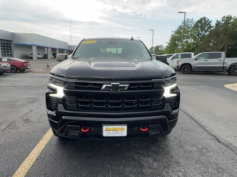Certified 2023 Chevrolet Silverado 1500 RST w/ Redline Edition AWD/4WD image 9