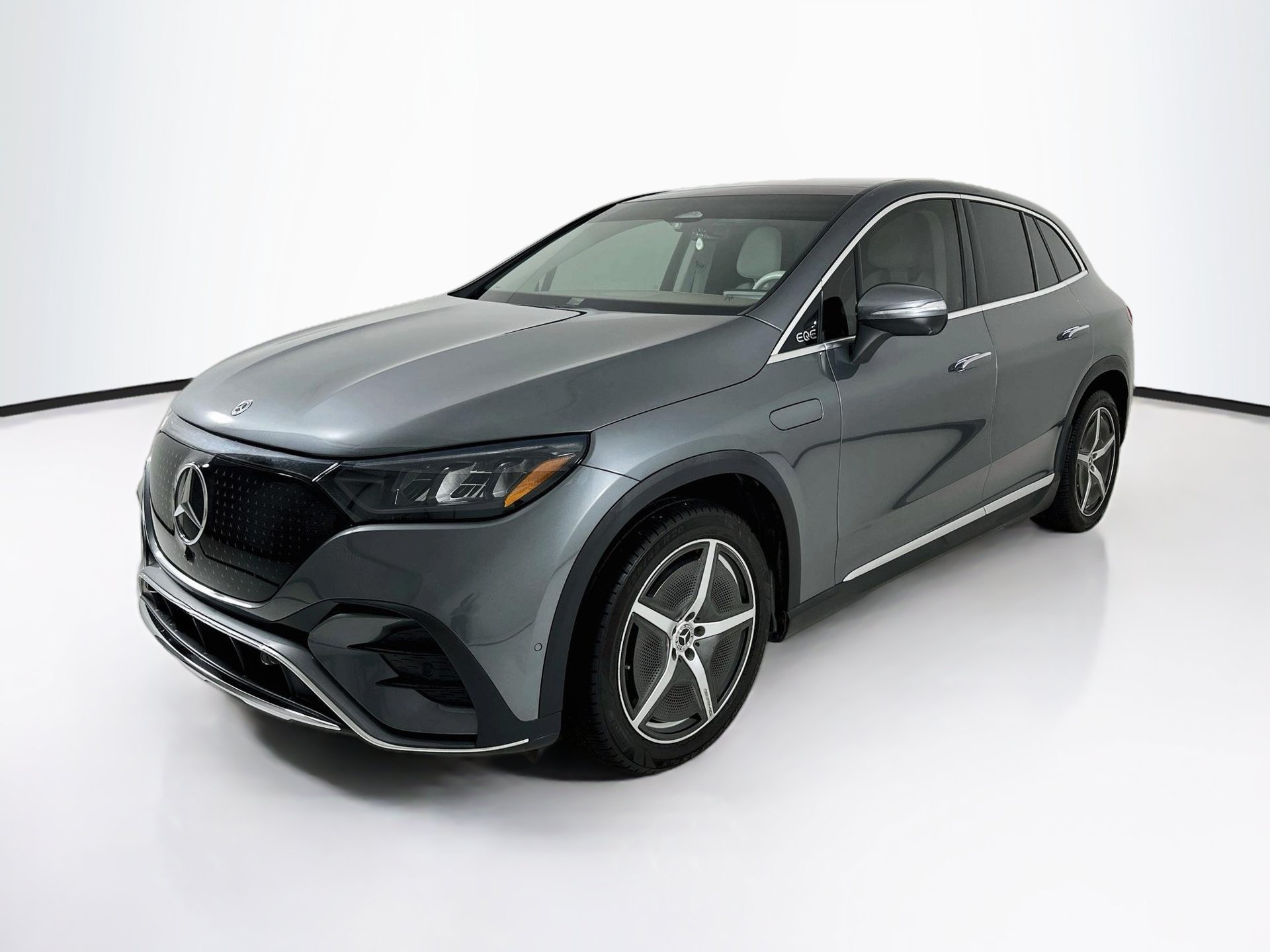 Certified 2023 Mercedes-Benz EQE 350+ SUV image 3