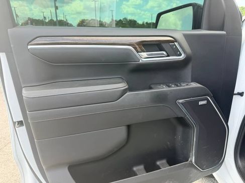 Used 2024 GMC Sierra 1500 Elevation w/ Elevation Premium Package AWD/4WD image 11