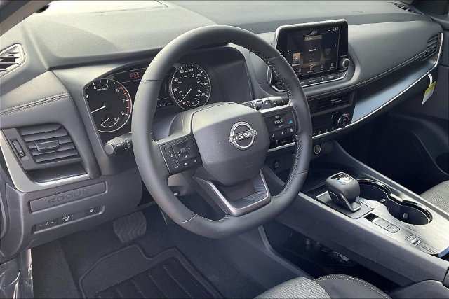 New 2027 Nissan Rogue SV w/ Cold Weather Package FWD image 7