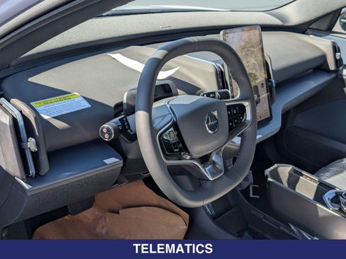 New 2026 Volvo EX30 Plus w/ Protection Package Premier AWD/4WD image 10