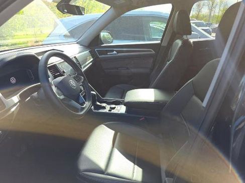 Used 2022 Volkswagen Atlas SE AWD/4WD image 6