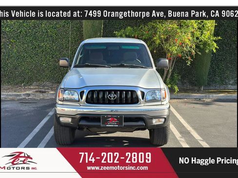 Used 2004 Toyota Tacoma PreRunner RWD image 3