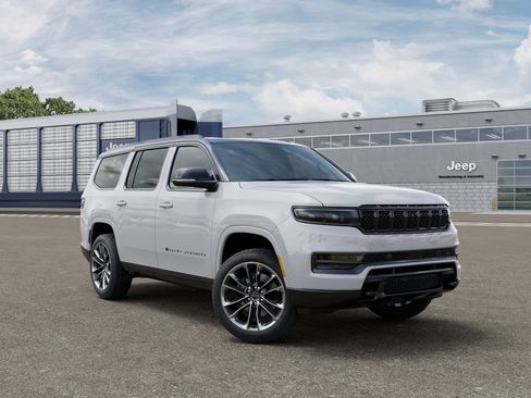 New 2025 Jeep Grand Wagoneer Series III w/ Rear Seat Video Group 1 AWD/4WD image 5