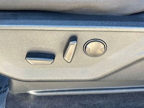 Used 2023 Ford F150 XLT w/ Equipment Group 302A High image 17