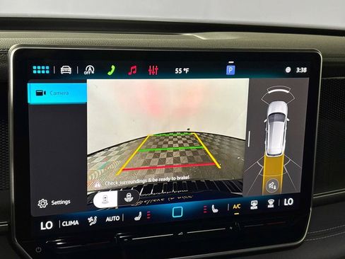 New 2026 Volkswagen Tiguan SE R-Line AWD/4WD image 16