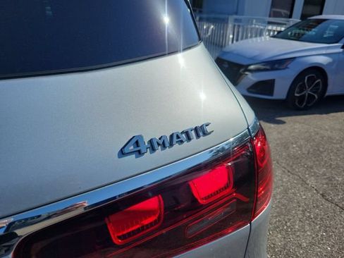 Used 2025 Mercedes-Benz GLS 450 4MATIC image 8
