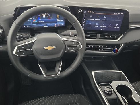 New 2026 Chevrolet Equinox LT FWD image 30