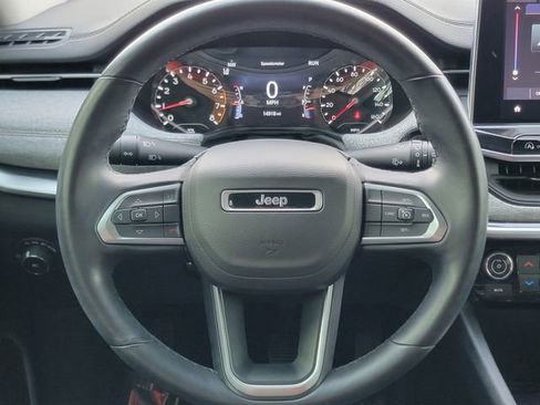 Certified 2022 Jeep Compass Latitude image 32