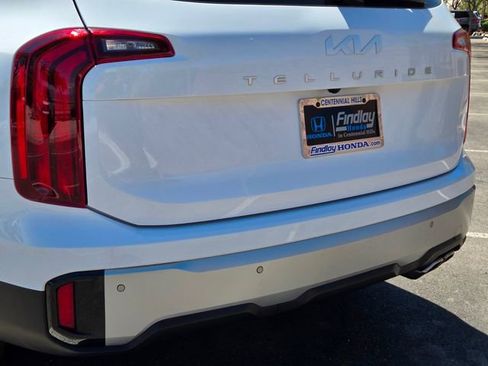 Used 2024 Kia Telluride S FWD image 7
