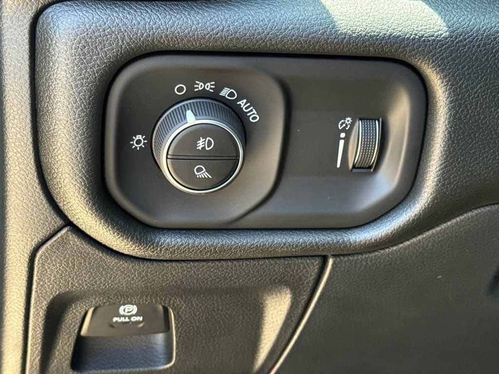 New 2026 RAM 1500 Express RWD image 21