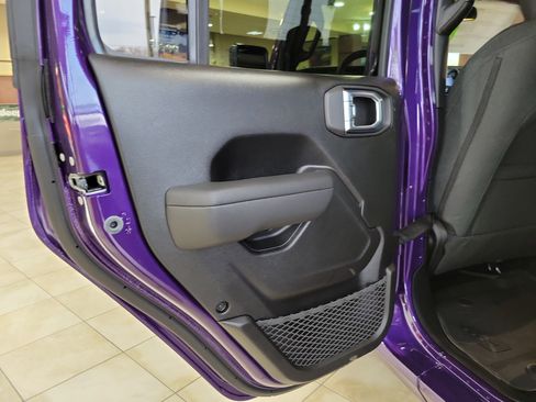 New 2026 Jeep Gladiator Sport image 15