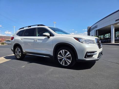 Used 2021 Subaru Ascent Limited w/ Technology Package AWD/4WD image 2