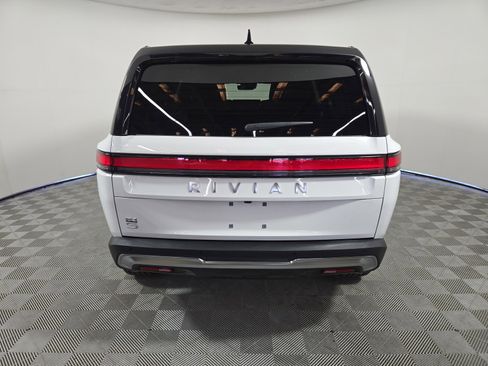 Used 2024 Rivian R1S Adventure AWD/4WD image 4