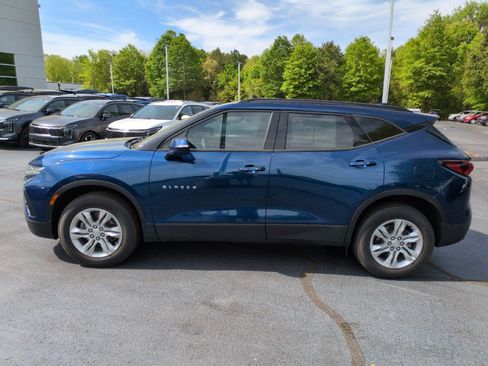 Used 2022 Chevrolet Blazer LT FWD image 4