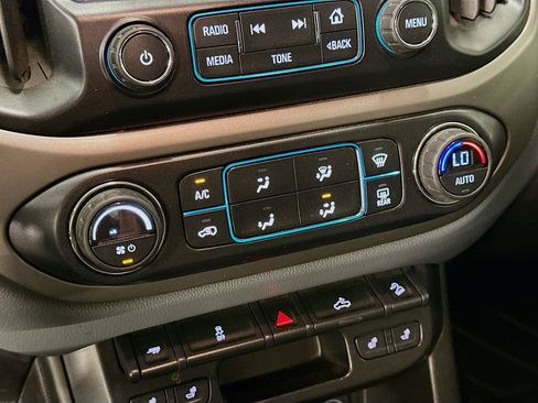 Used 2016 Chevrolet Colorado Z71 AWD/4WD image 24